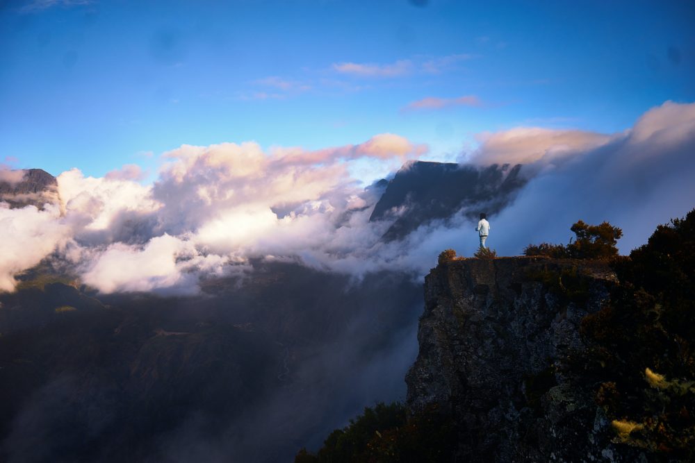 a visual of the cloud of unknowing that writers can tap into as they write